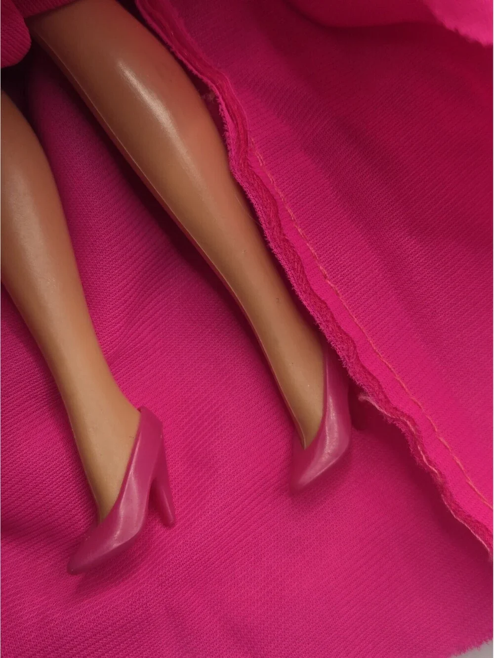Barbie 1990 Happy Holidays Special Edition Hot Pink  Doll Vintage